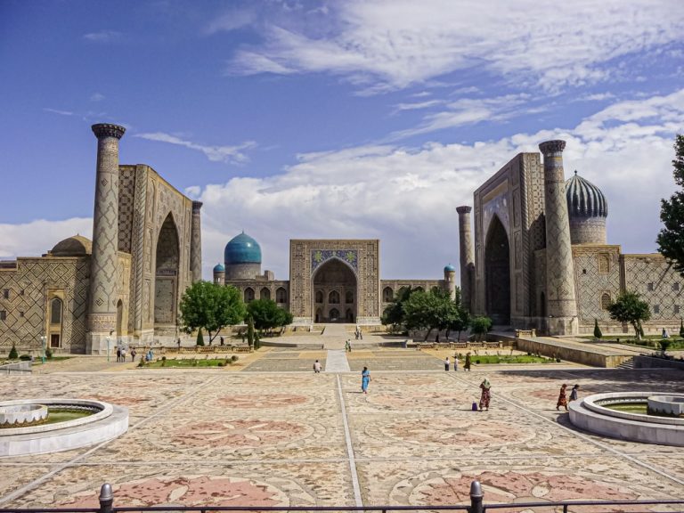 سفارة أوزبكستان و”ويز اير” للطيران يستضيفان ورشة عمل أوزبكستان 2024 في الإمارات