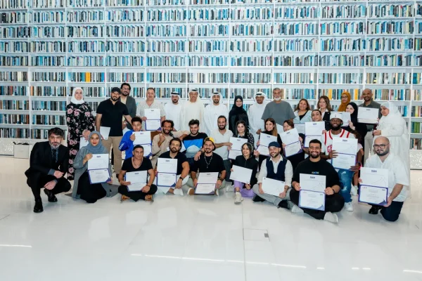 “دبي للثقافة” تختتم ورشة “التمثيل والإخراج في الفضاءات المفتوحة” “دبي للثقافة” تختتم ورشة “التمثيل والإخراج في الفضاءات المفتوحة”