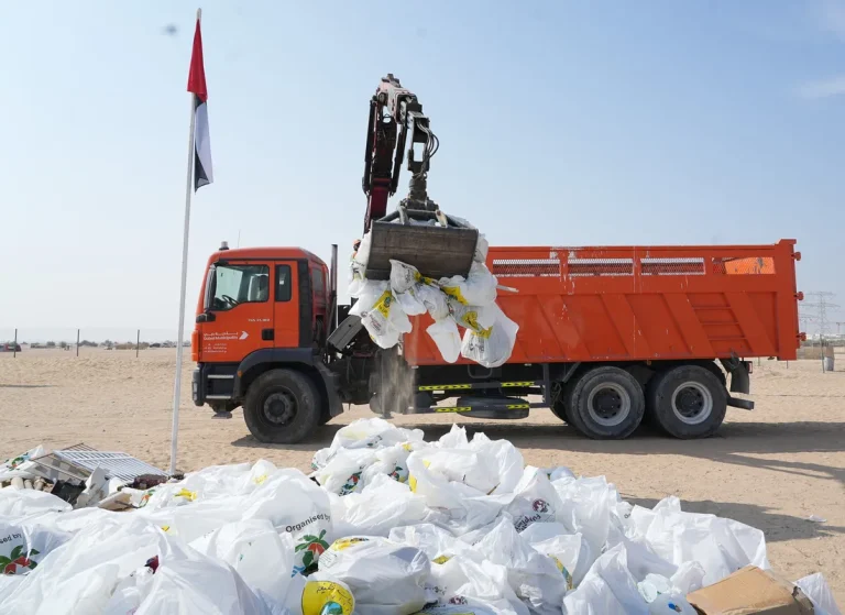 حملة “الإمارات نظيفة 2025” تنطلق في دبي بنجاح باهر ومشاركة مجتمعية غير مسبوقة