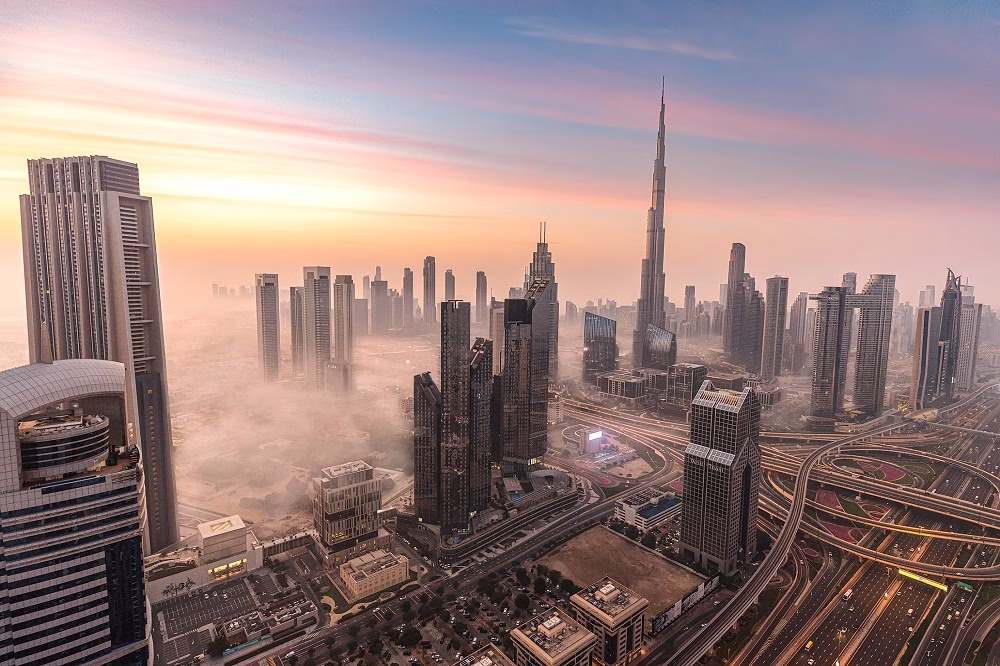 دبي، الإمارات العربية المتحدة، 5 يناير 2026:اختتم قطاع العقارات في دبي عاماً تاريخياً في 2025 بطفرة ديسمبر الأخيرة، مسجلاً أرقاماً قياسية سنوية بلغت