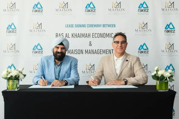 شيف هندي شهير وحائز على جوائز يؤسس مشروعاً للطهي والضيافة في الإمارات انطلاقاً من راكز
