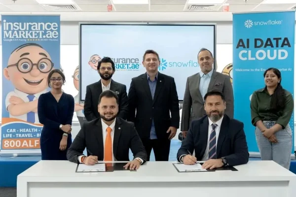منصة “InsuranceMarket.ae” الذكية للتأمين تبني ركيزة بيانات موثوقة على منصة “سنوفليك”